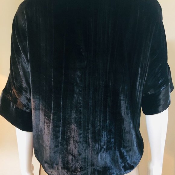 J BRAND BLACK VELOUR SILK SHORT SLEEVE TOP, SIZE SMALL - Picture 5 of 5
